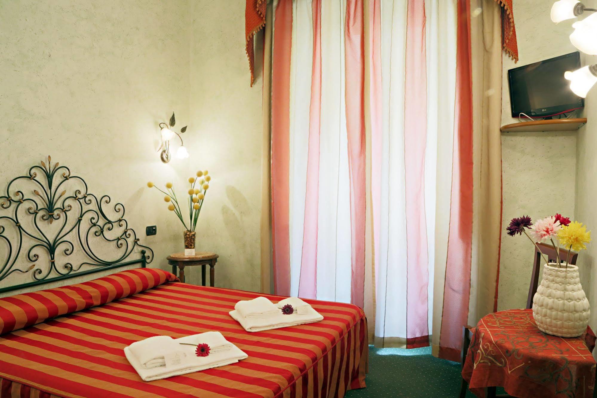 Residenza Vaticana Rome Bagian luar foto